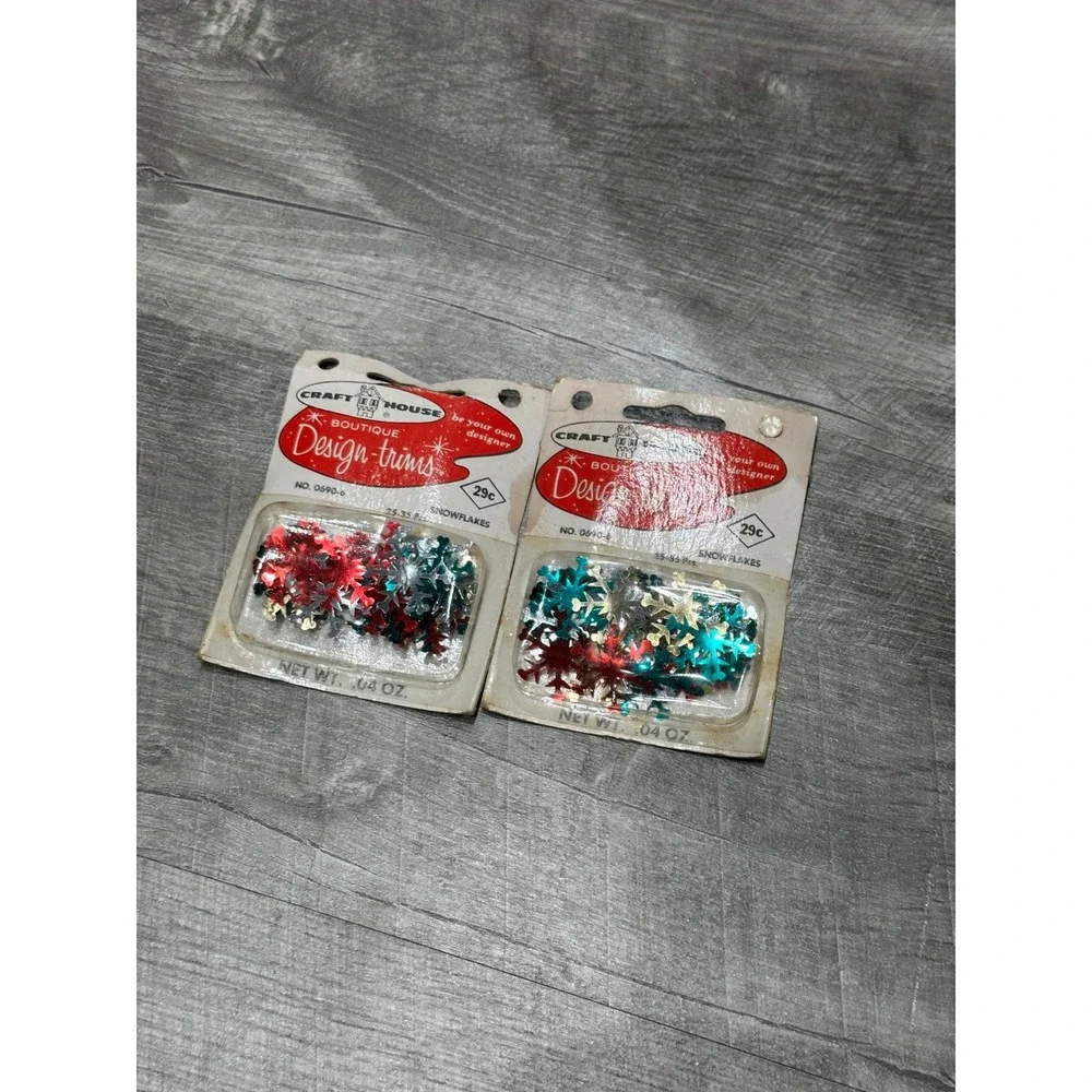Vintage Craft House Design-trims‎ Snowflake Sequins Red Green Gold Silver 2 Pack